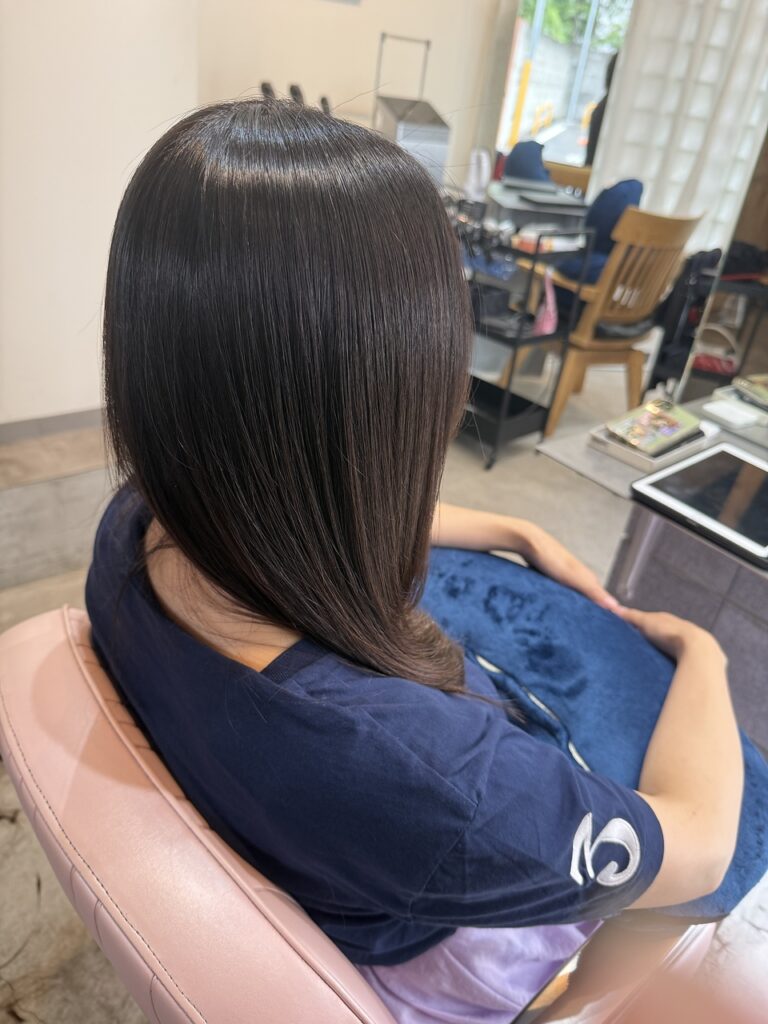 髪質改善カラー×艶髪ストレートミディ