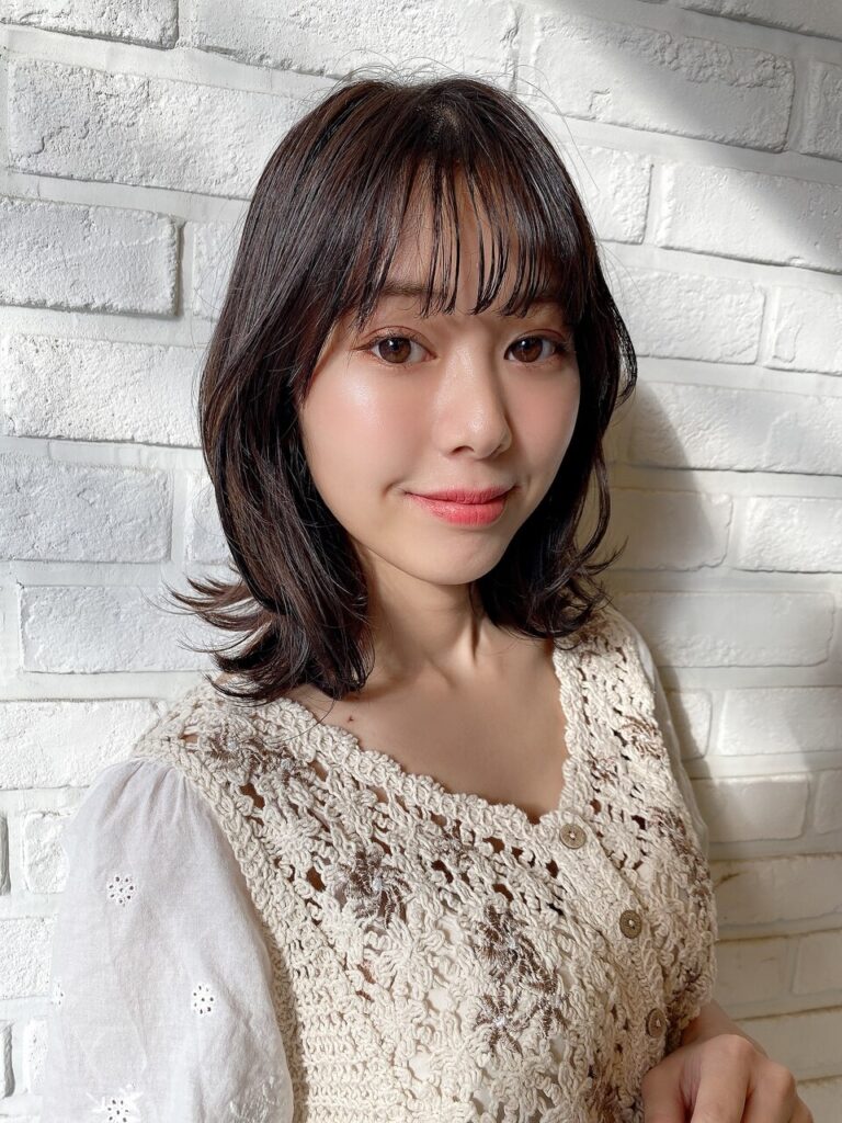 髪質改善カラー×くびれミディ 外ハネレイヤー